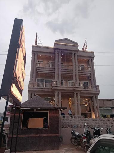 The Silver Spoon Hotel & Restaurant Būndi Dış mekan fotoğraf